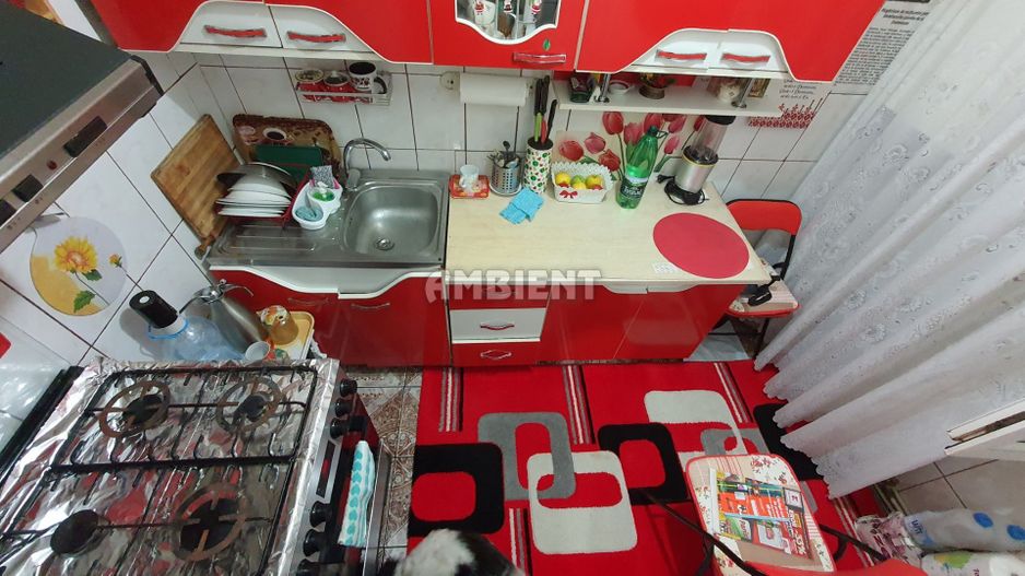 Apartament 2 camere, parter, zona CENTRU; - Poză 2