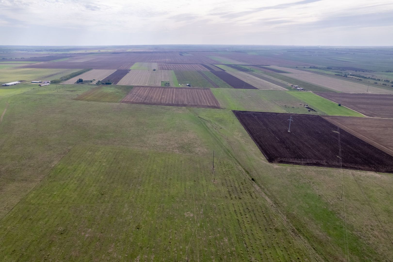 Teren de 188637mp în Frumușeni - Poză 1