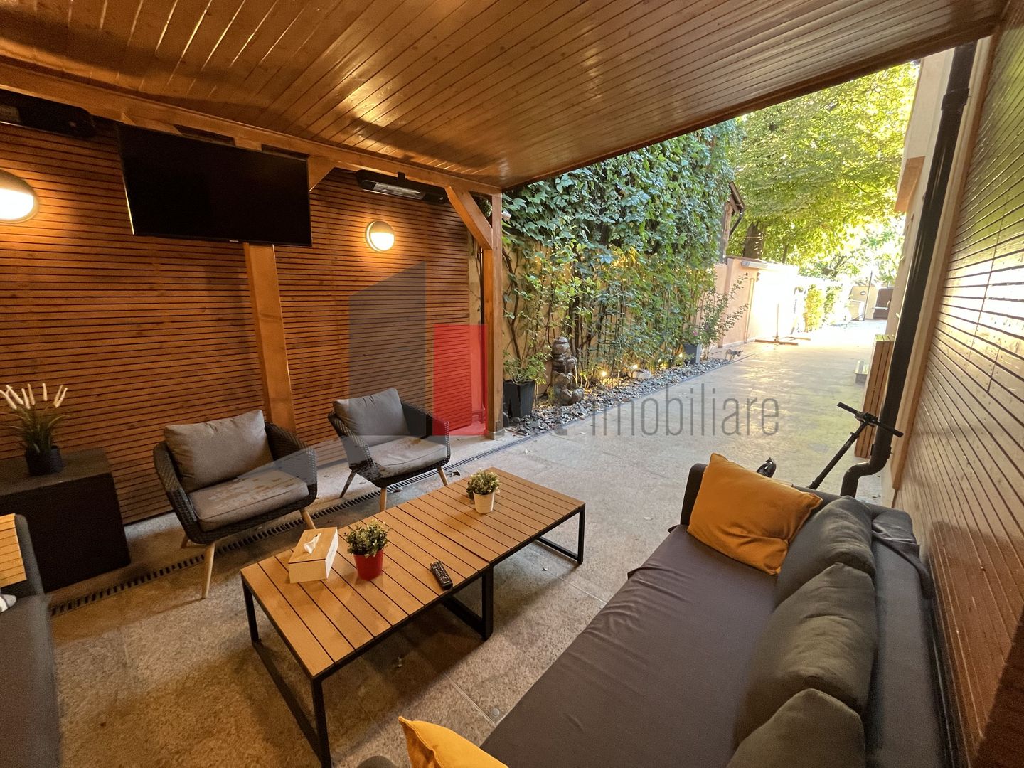 Vila "RIFINITA", Unirii-Piata Alba Iulia, intri si te indragostesti pe loc de ea - Poză 1