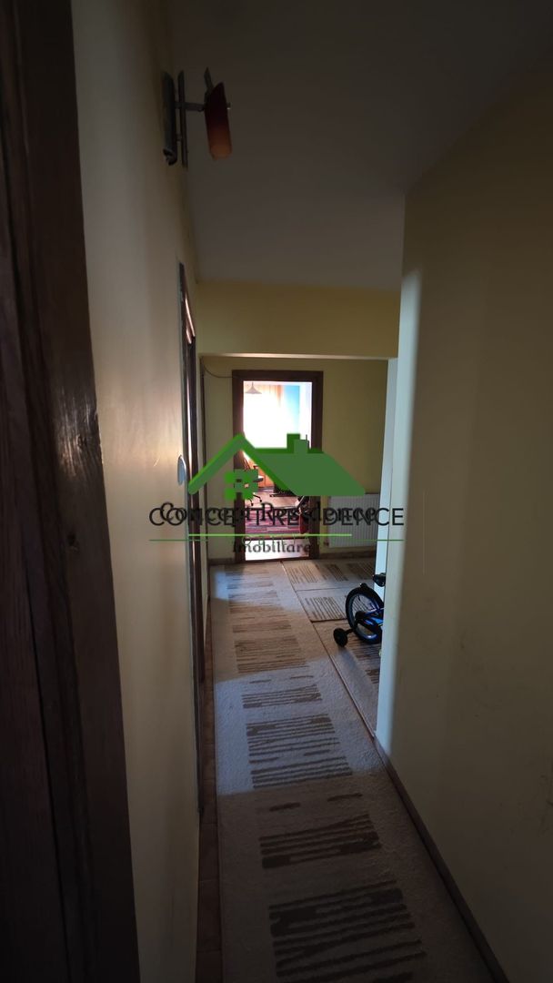 Vand apartament 4 camere, Republicii zona Liceul Sportiv - Poză 11