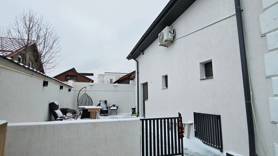 Casă / Vilă cu 5 camere de vânzare în Craiova - Poză 6