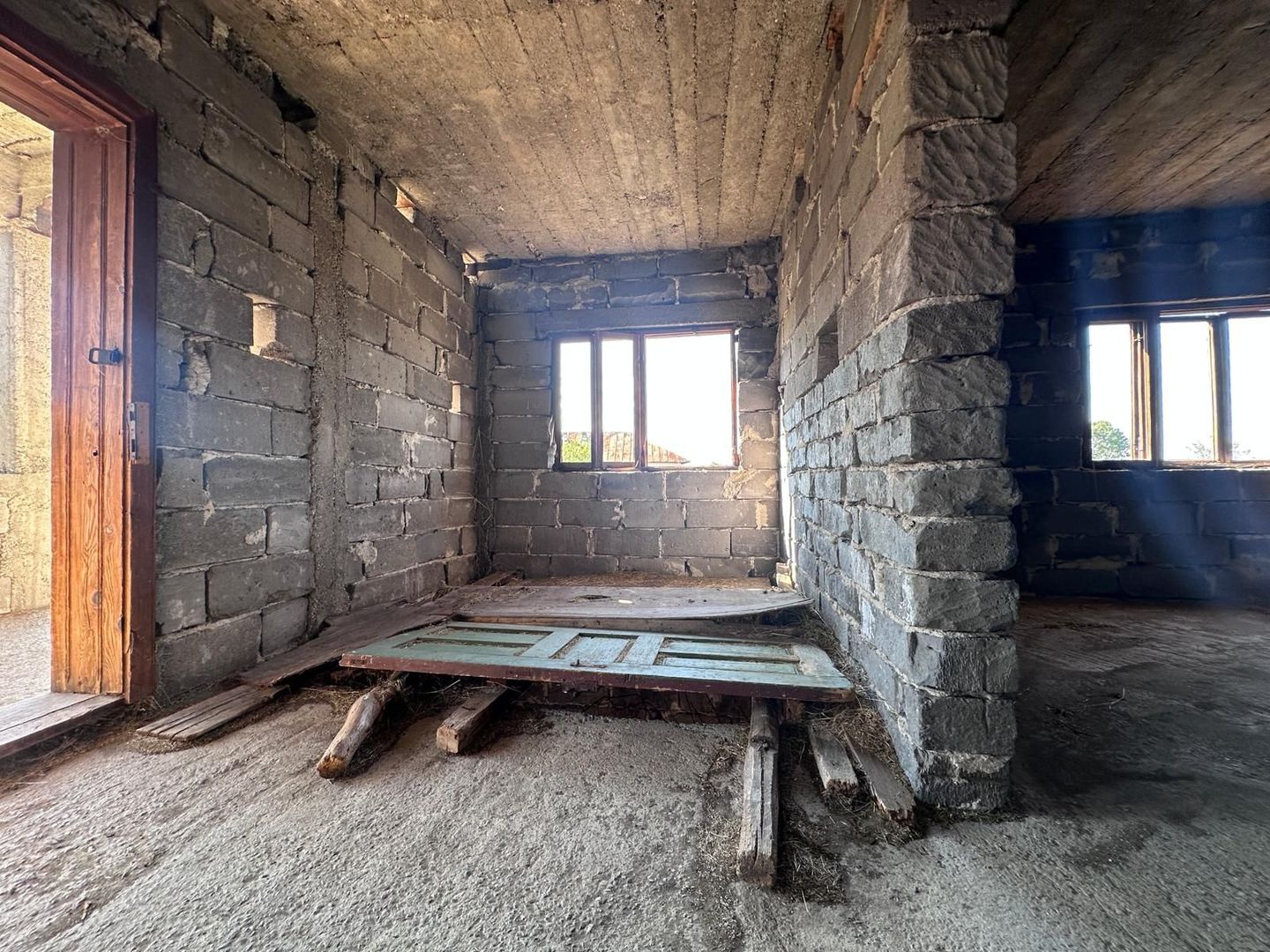 Casă P+1 la roșu, locul tău de refugiu în natura - Suduleni, Izvoare - Poză 5