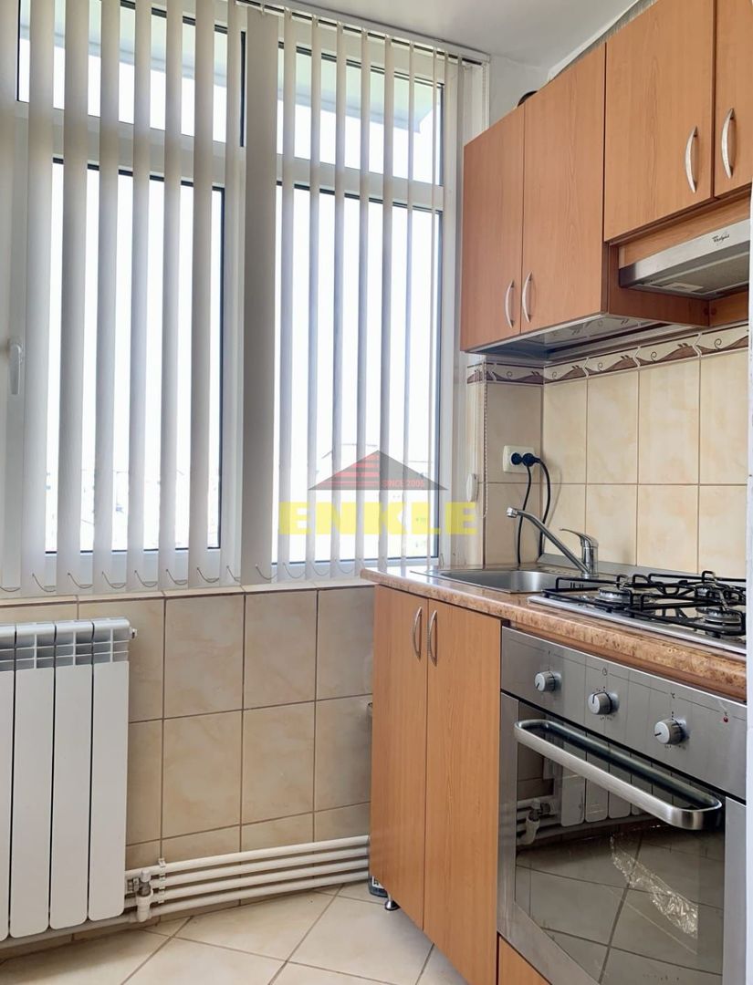 VÂNZARE APARTAMENT 2 CAMERE + MANSARDĂ - Poză 4