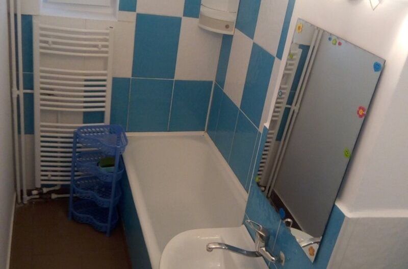 De vanzare apartament 3 camere Apusului - Poză 7