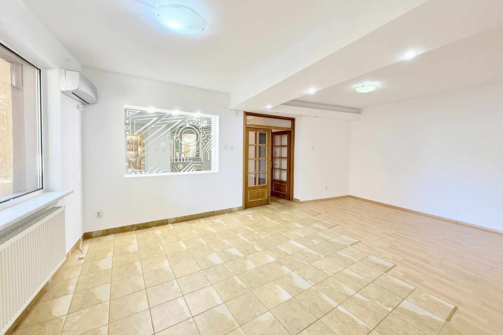 Casă practică, cu curte și parcare, în zona centrală - Parcul Carol - Poză 8