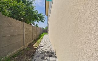 Jumătate de Duplex Modern în Giarmata - Poză 26