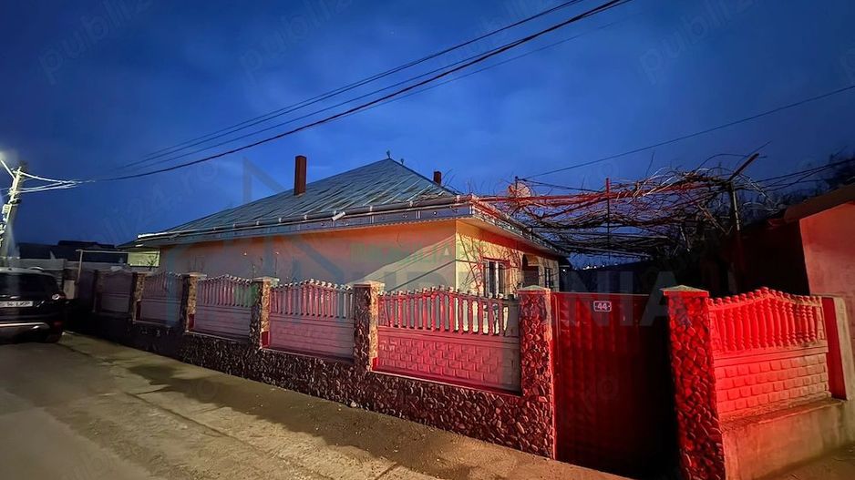 Casă de vânzare Razboieni-Targu Frumos - Poză 4