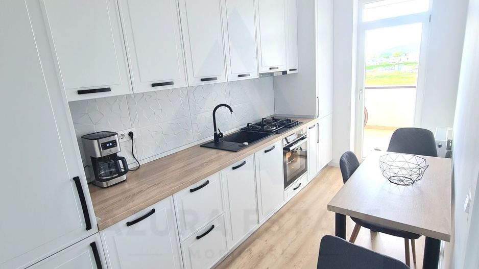 Apartament modern 57 mp utili 2 balcoane loc de parcare zona Lazaret - Poză 3