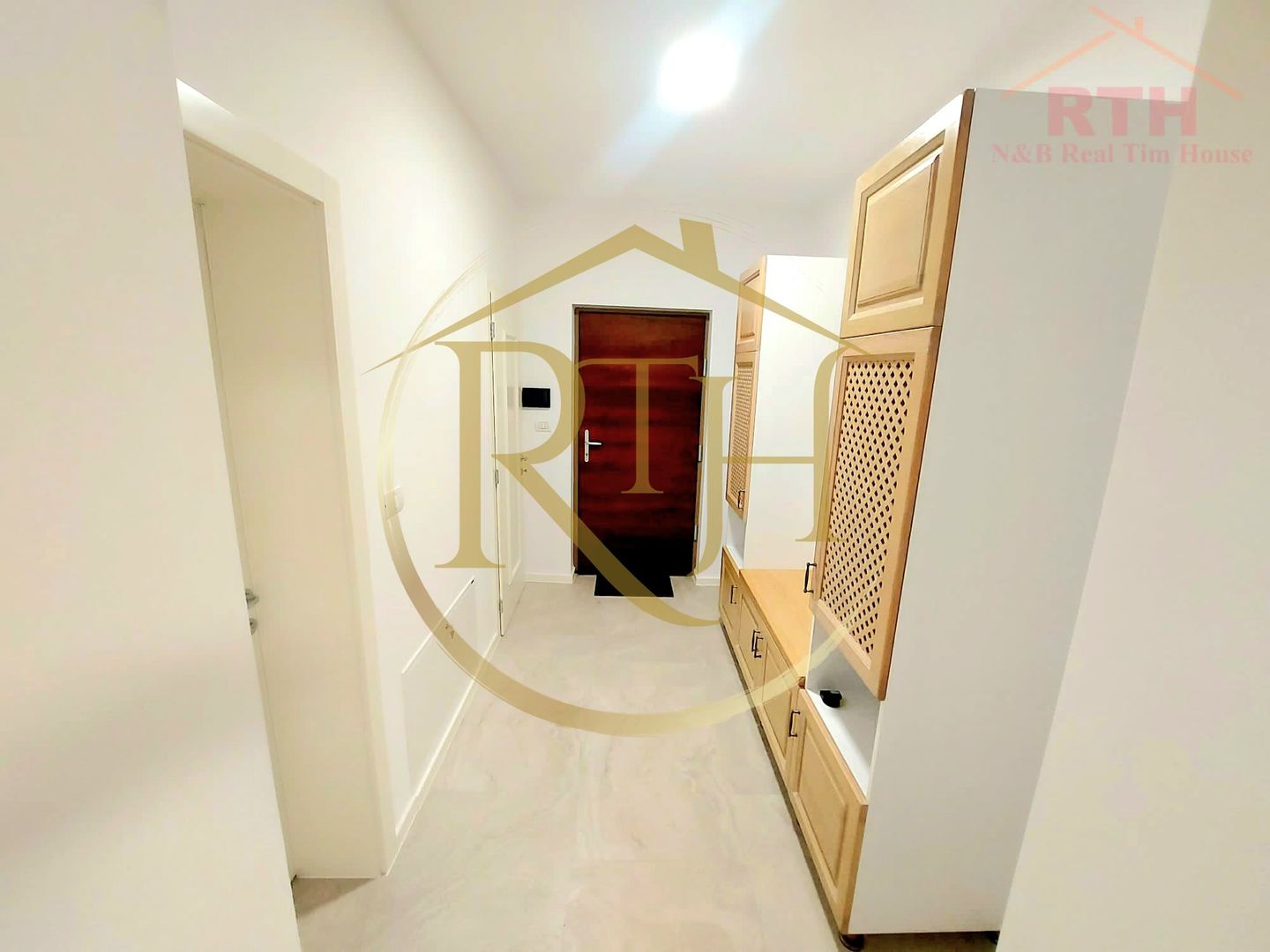 Oferim spre inchiriere, apartament cu 2 camere, Parcare privata - Poză 20
