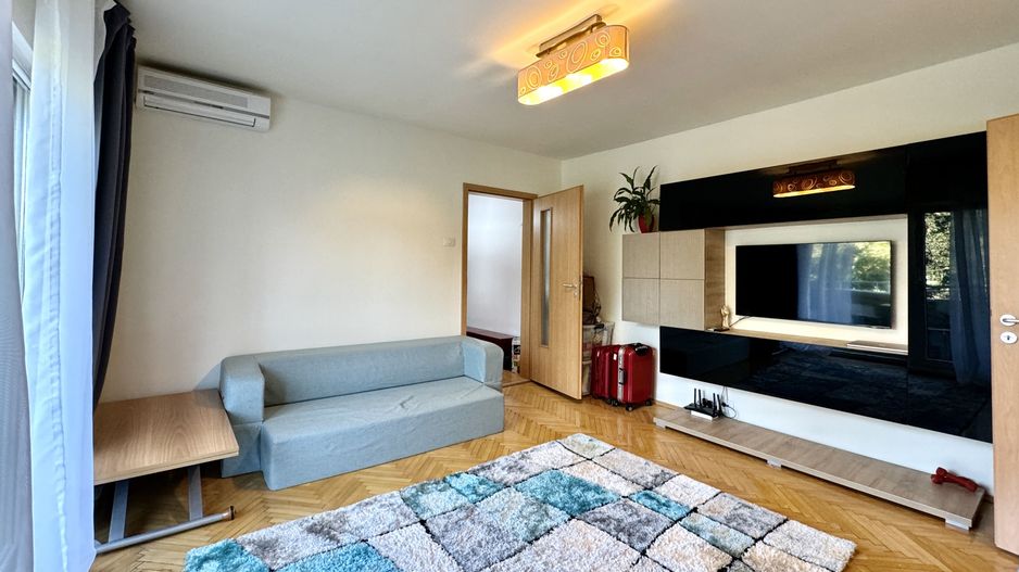 Apartament 3 camere, modern, cu terasa,  in zona Centrala-Universitate - Poză 4