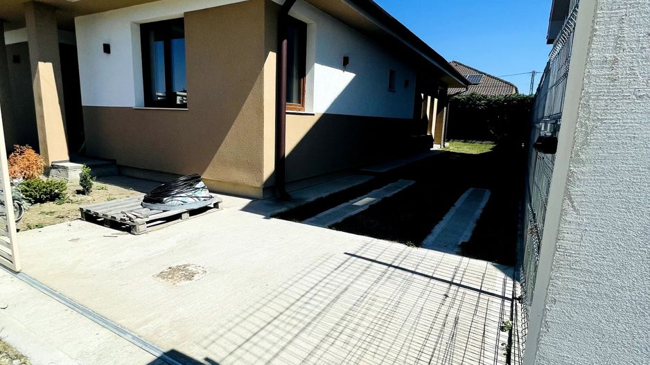 Casă parter semifinisatǎ Cihei – 300 mp teren - Poză 3