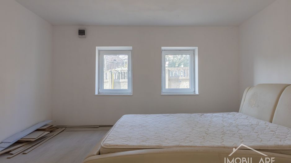 Casă spațioasă cu potențial de renovare și personalizare, în Viișoara - Poză 13