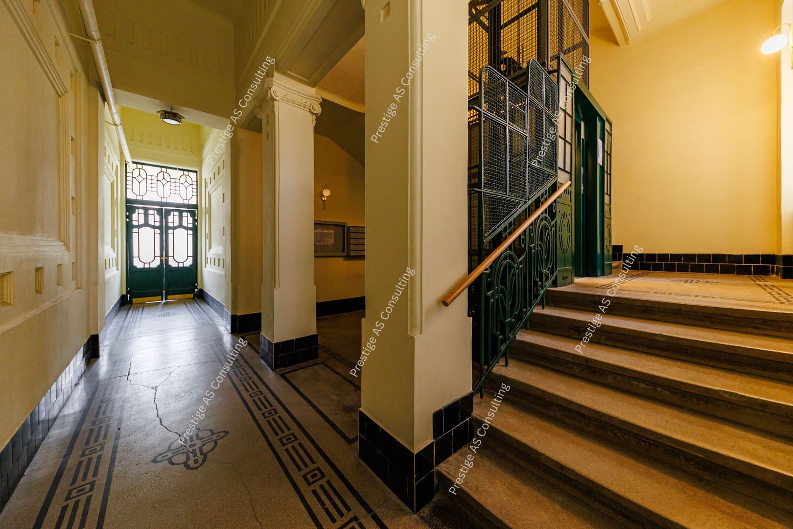 Resedinta patrimoniala de 222 mp | Piata Victoriei | Cladire istorica-Lift - Poză 52