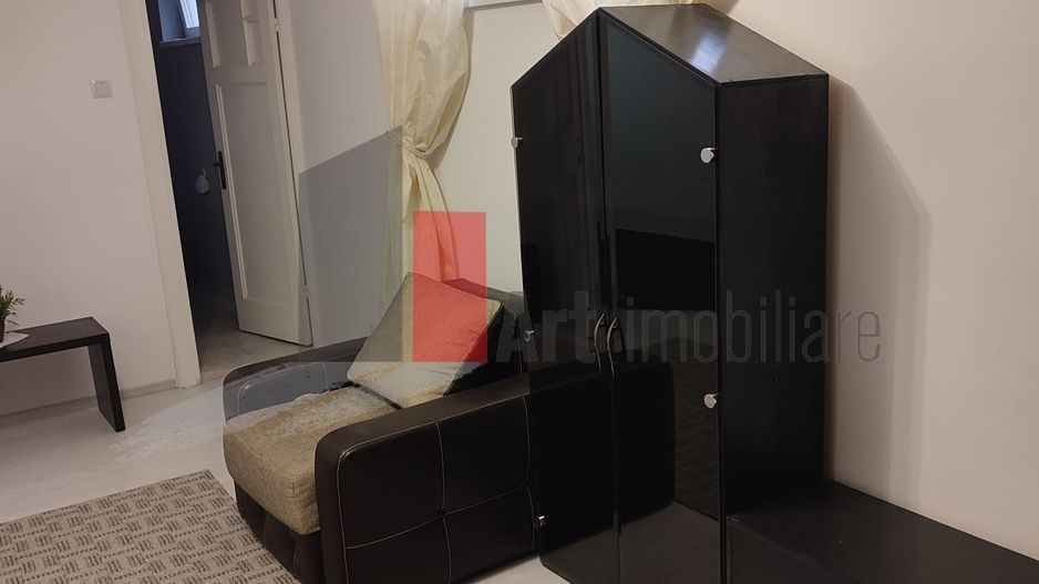 Apartamentul "MERKE" , et. 2 in vila, CENTRALA PROPRIE - Poză 3
