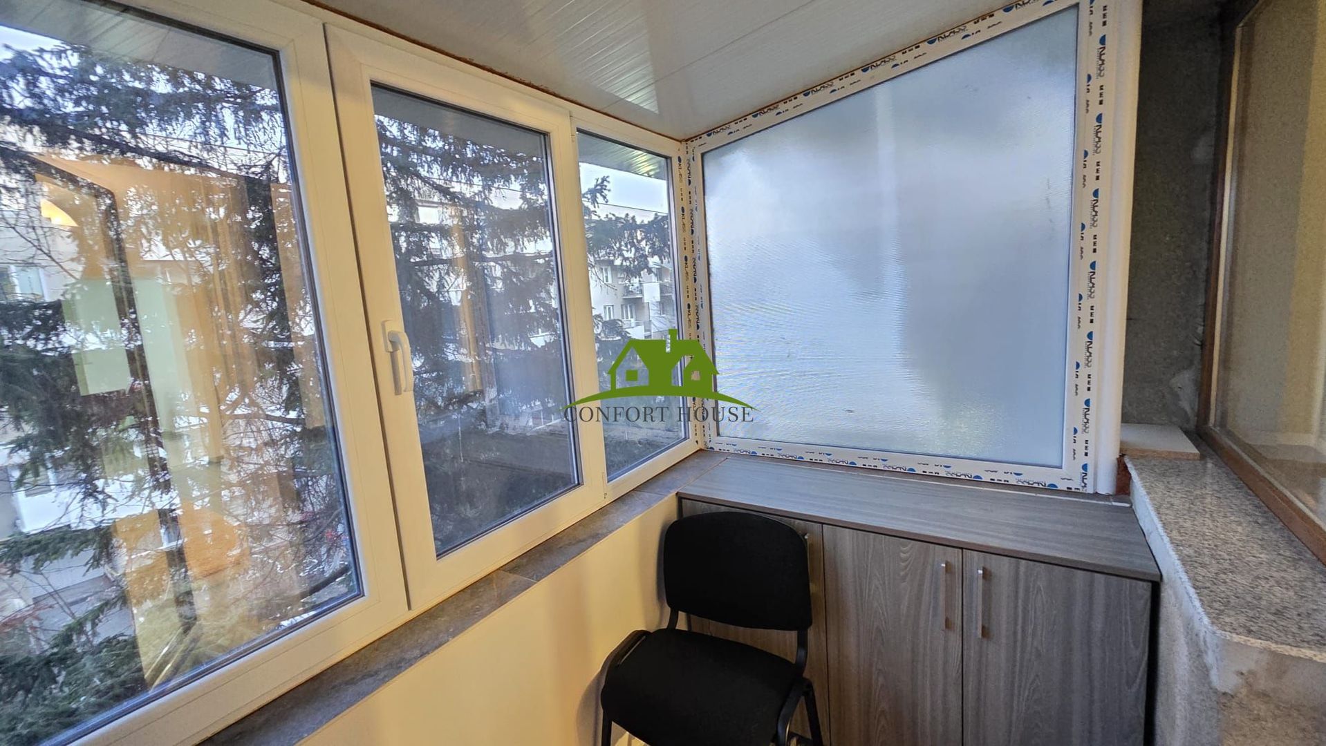 Apartament cu 3 camere de inchiriat la Et.2 intr-un Bloc din Traian - Poză 14