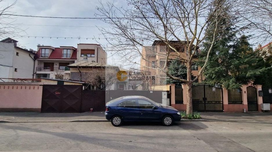 Casă 5 camere de vânzare | Zona Ion Mihalache | Teren 258 m² - Poză 1