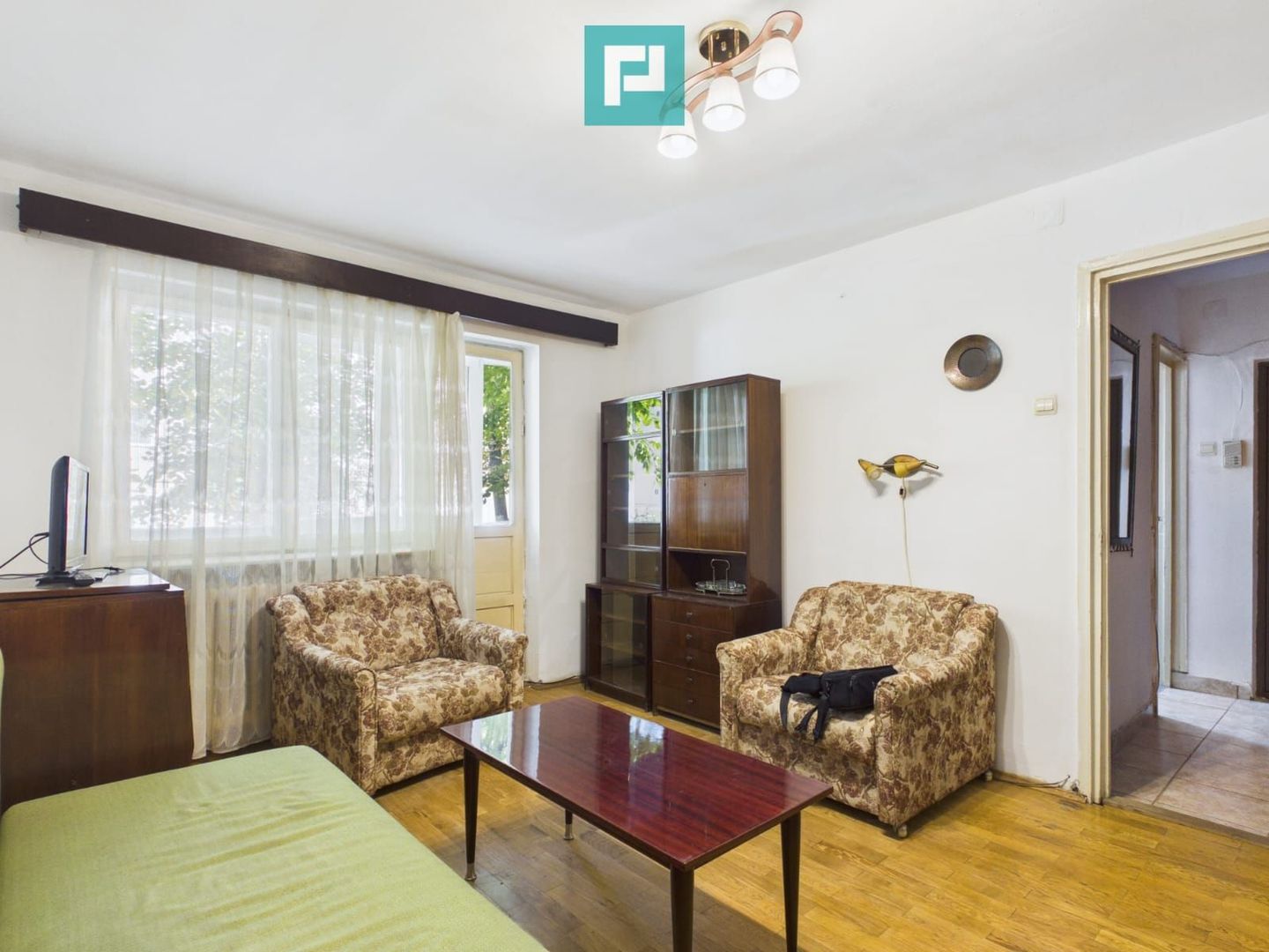 APARTAMENT 2 CAMERE LA PARTER, GRĂDIȘTE - Poză 4