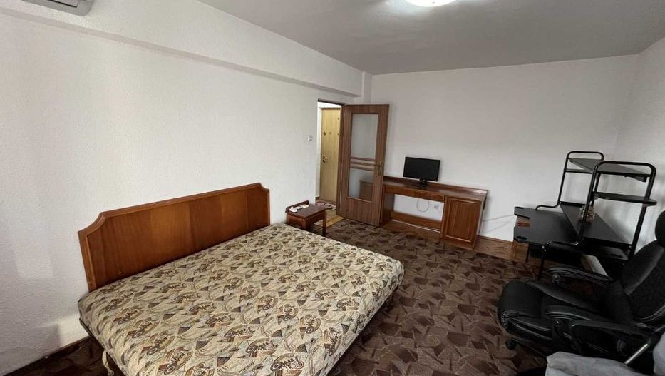 Apartament cu 3 Camere, decomandat, Cetate, Mercur, 2 bai,boxa - Poză 2
