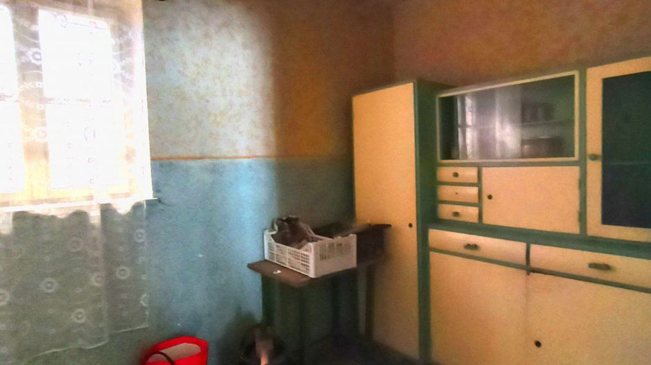 Casa cu teren generos | front 24.5 m - Poză 8