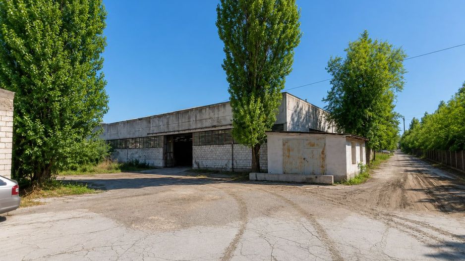 Oportunitate Rară de Investiție Industrială – 3,97 ha Teren + 14.673 m² Construcții în Zona Sîngera, Chișinău - Poză 1