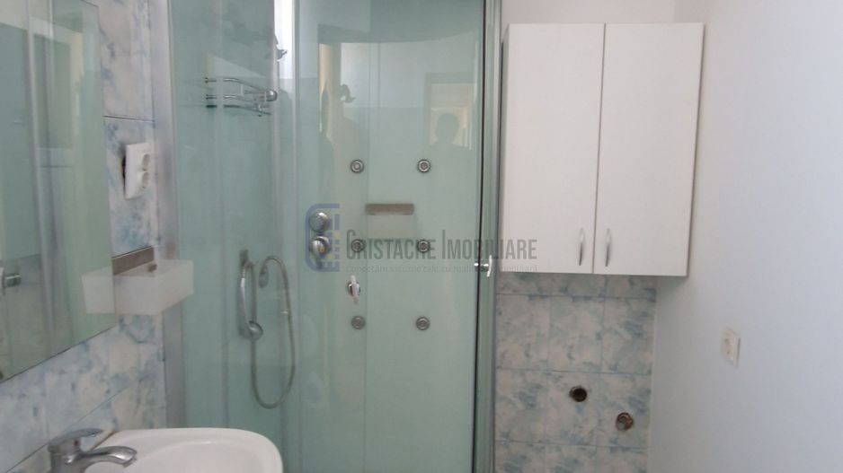 Apartament 2 camere, decomandat, situat in vila_supr. 70 mp_Cartier Republica - Poză 4
