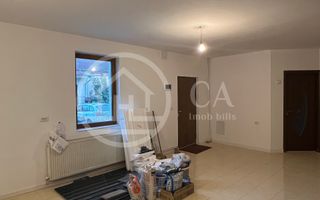 Apartament la casa cu 3 camere de vanzare Ultracentral Oradea - Poză 1