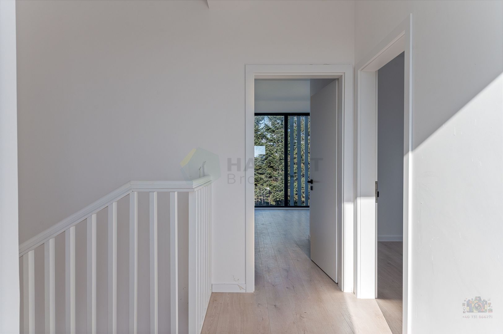 Vila Individuale de Lux în Tunari - Poză 7