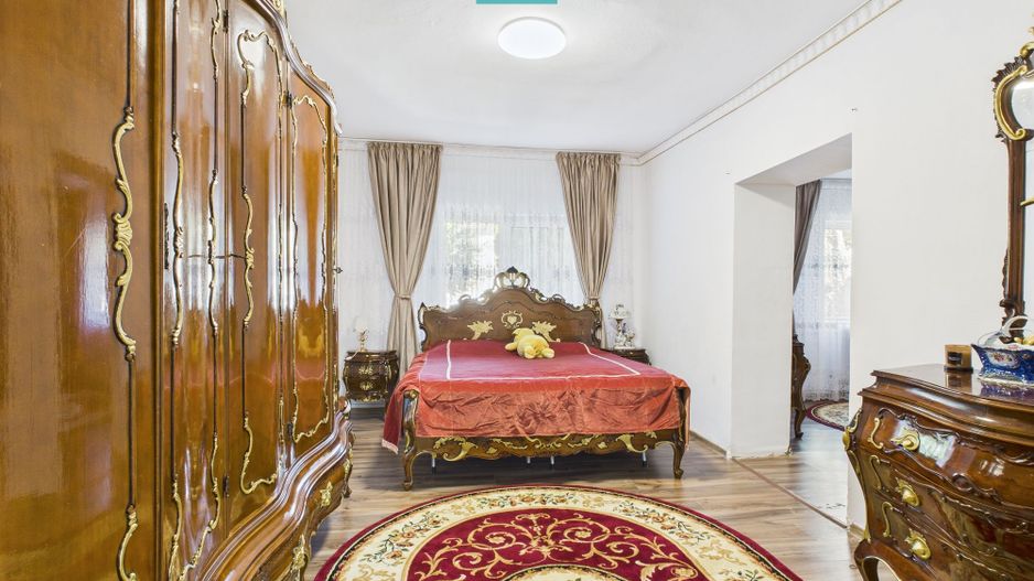 Casă cu 3 camere, anexe  locație Premium în Pecica - Poză 6