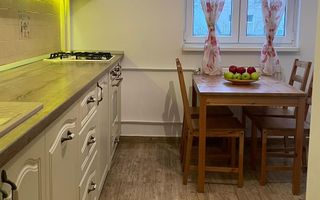 Vânzare, apartament cu 2 camere în zona Drumul Taberei - Poză 5