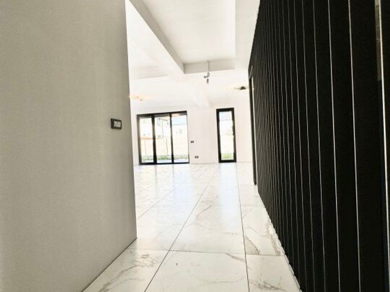 Vila 5 camere Otopeni Central - Poză 26