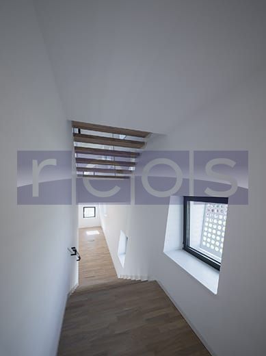 VANZARE -CLADIRE DE BIROURI - ARHITECTURA EXCEPTIONALA - Poză 23