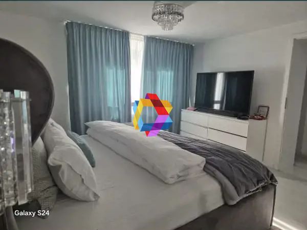 Casă cu 5 camere 130 mp - doua ap. separate,  zona Racadau - Poză 8