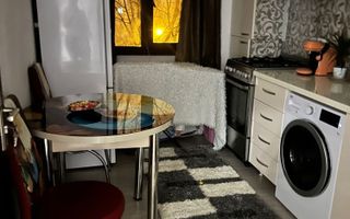 🏡 Apartament 1 cameră renovat, 30 mp, Micro 40,bloc mixt - Poză 3