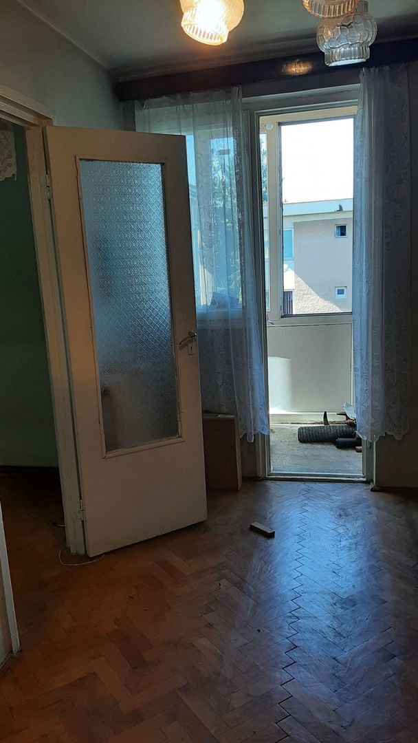 Apartament de vânzare 2 camere Aleea Savinesti - Poză 8