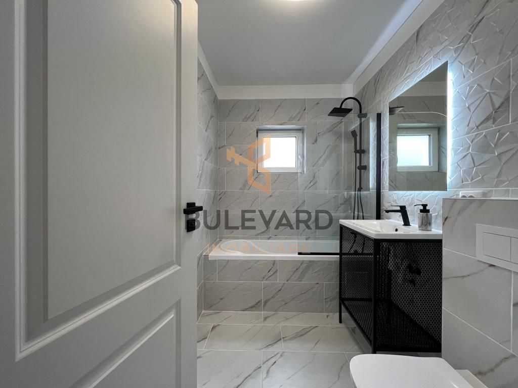 Apartament cu 3 camere+2 Parcari exterioare! - Poză 9