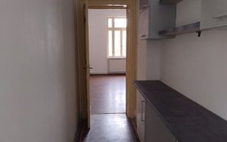 Apartament în vilă interbelică - Poză 9