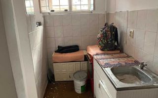 BRASADAS vinde garsoniera pe Ostrovului 25mp la parter. - Poză 8