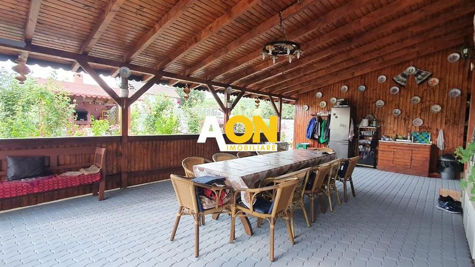 Casa 10 camere, 1000 mp teren, la asfalt, Barabant - Poză 3