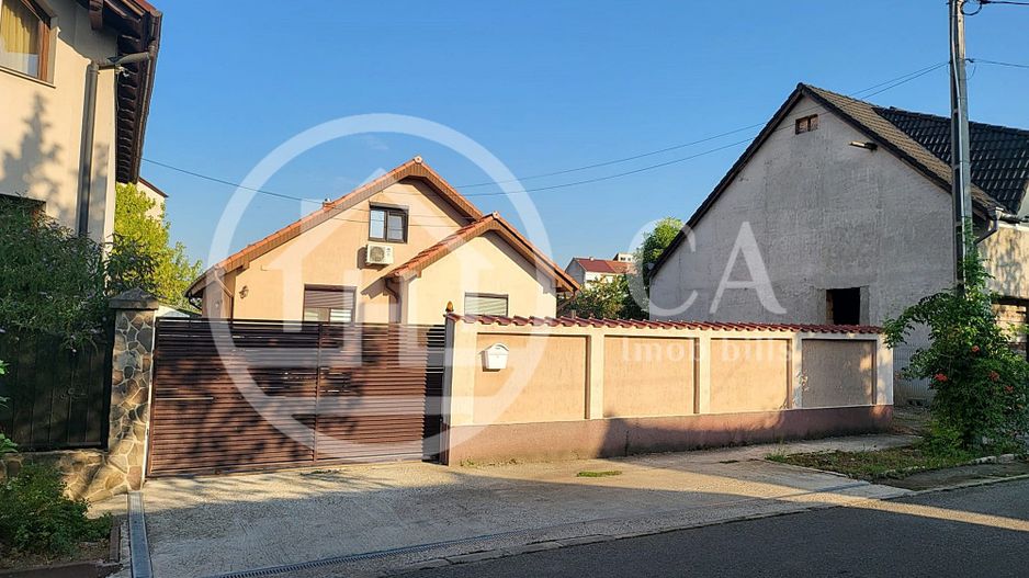 Casa de vnzare 4 camere pe zona Rogerius, Oradea. - Poză 1