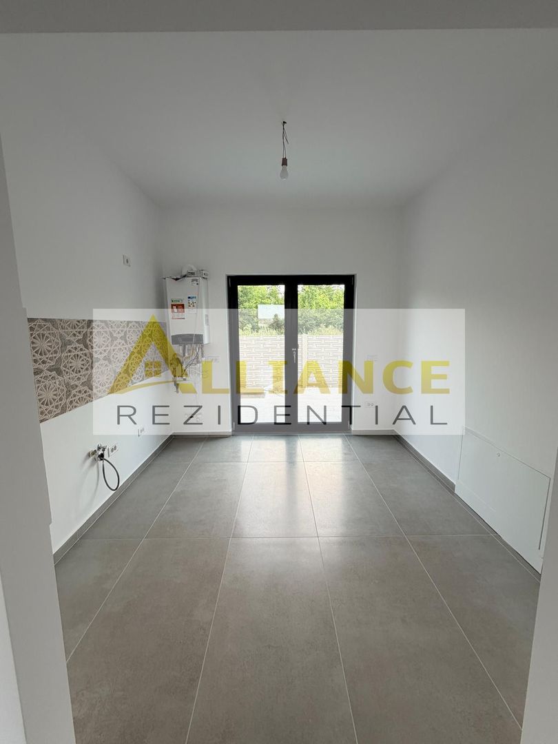 casa de vanzare in berceni - Poză 7