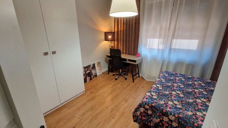Apartament 3 camere | Mobilat si utilat | Damaroaia - Poză 6