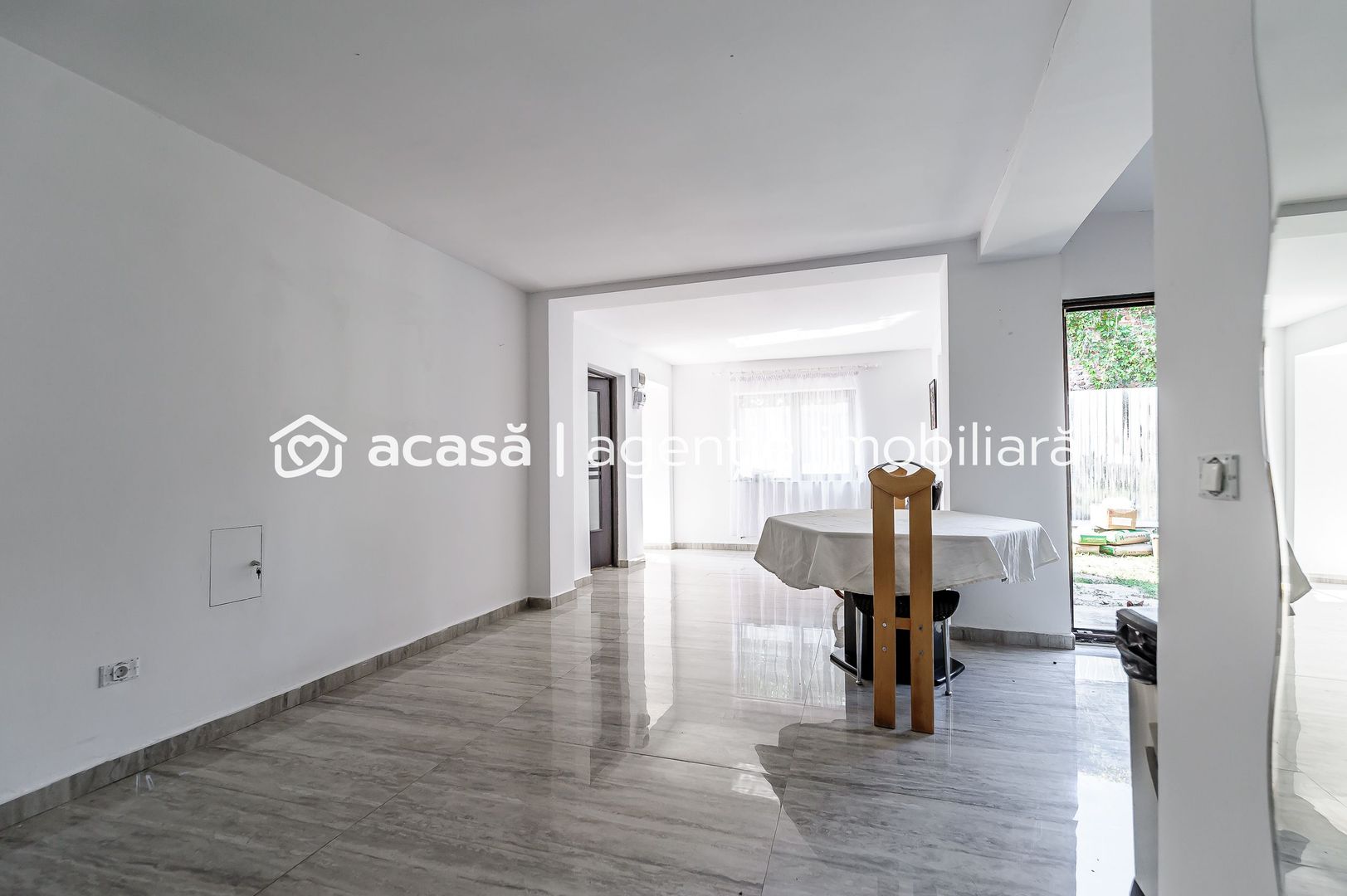 Preț redus! Casă în Grădiște cu 3 dormitoare - Poză 3