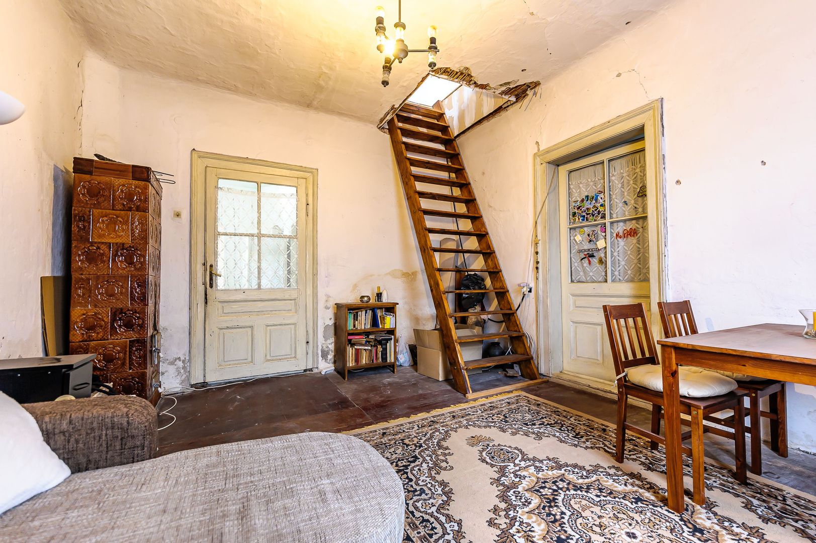 Apartament cu 2 camere, la curte comună, în Grădște. - Poză 8