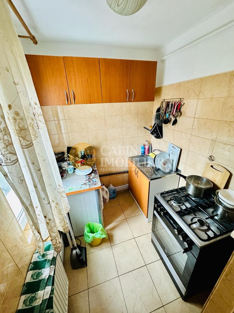 Apartament cu 2 Camere - Etaj 2 - Zona Alexandru / Liceul Miron Costin - Poză 7
