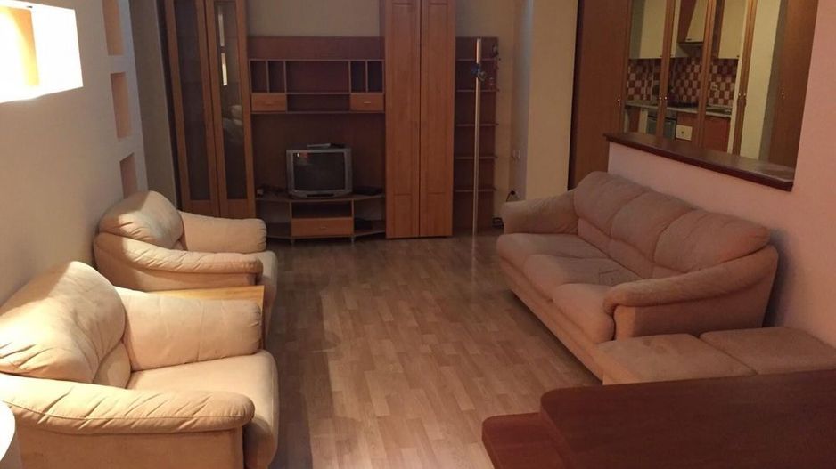 Apartament 2 camere Dristor, etaj 1, balcon închis, metrou 3 min, pet friendly - Poză 2