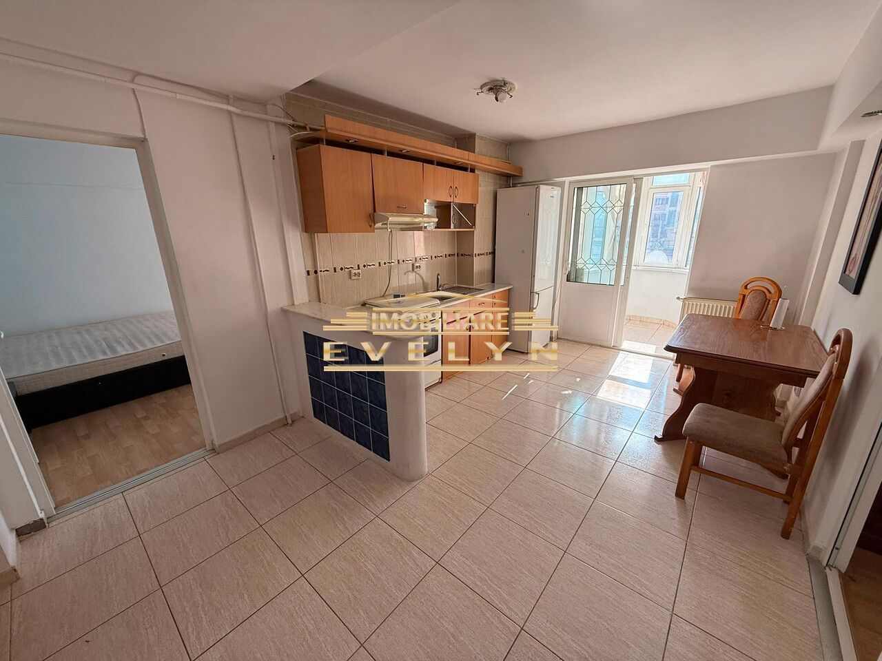 Apartament 2 camere decomandat de vânzare – Ultracentral, Piața Mare - Poză 1