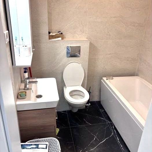 🏡 Închiriez Apartament 3 camere, 90 mp, bloc nou 2024, 2 băi, Titan - Poză 7