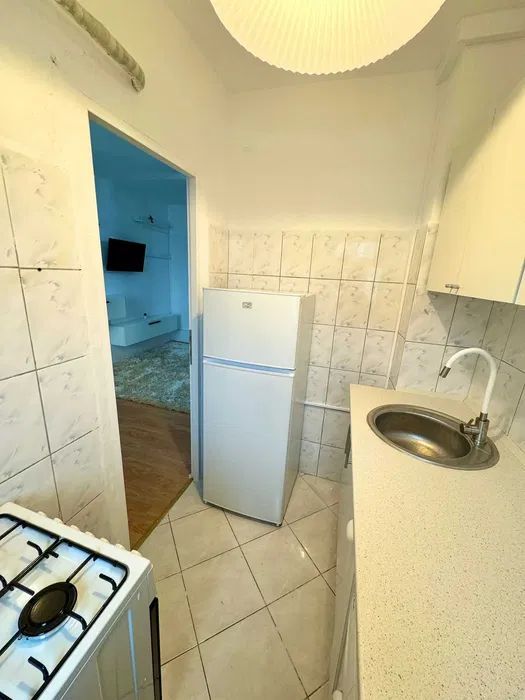 garsoniera de inchiriat in dristor aproape de metrou - Poză 4