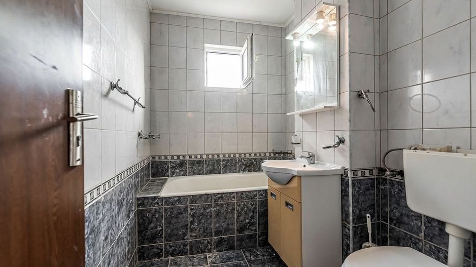 VÎNDUT! Apartament 2 camere Micalaca 700, str Vaslui. - Poză 7