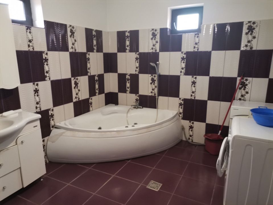 Inchiriere vila deosebita, Trivale, zona Penny - Poză 4